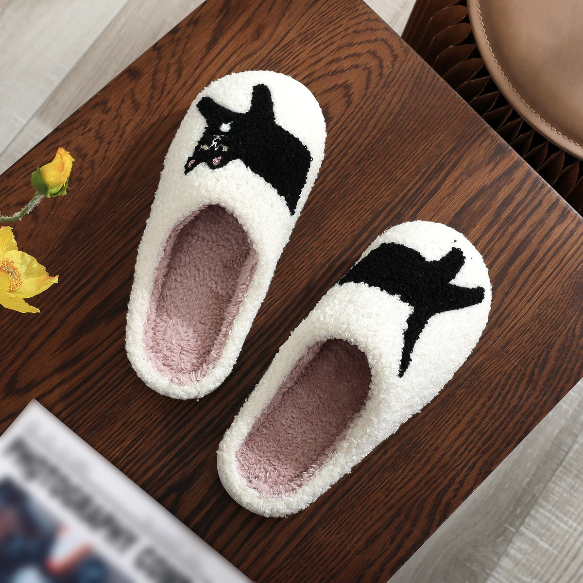 Pluche kattenprint pantoffels - afbeelding 3