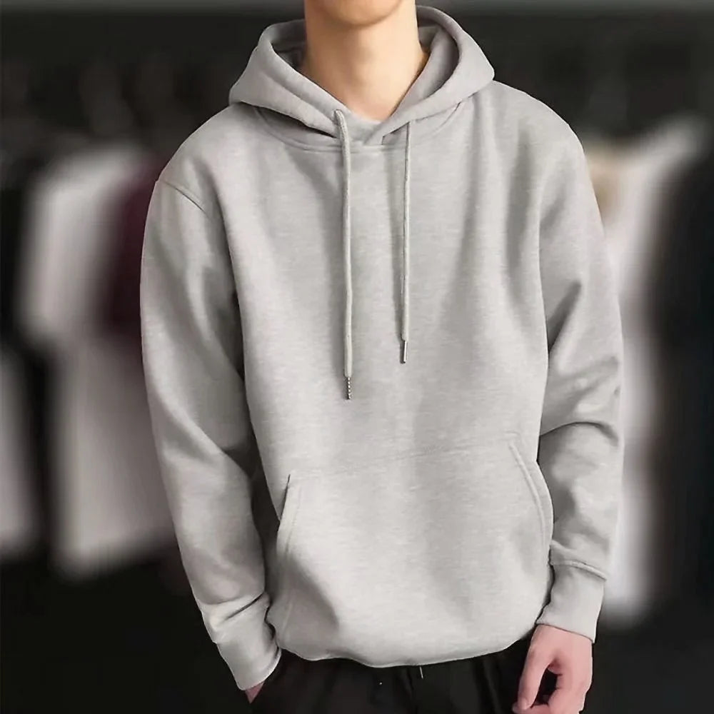 Capuchontrui met stoere uitstraling