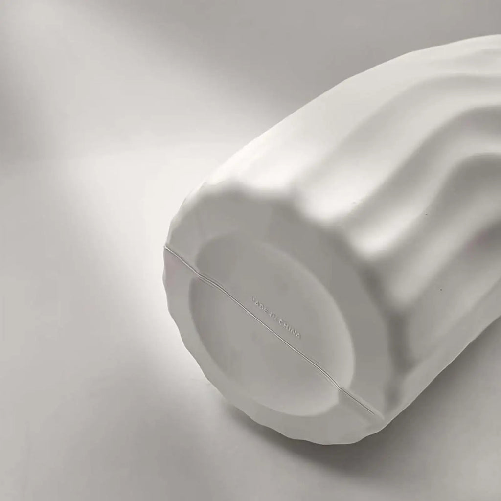Hoge vloervaas met 3D-reliëf