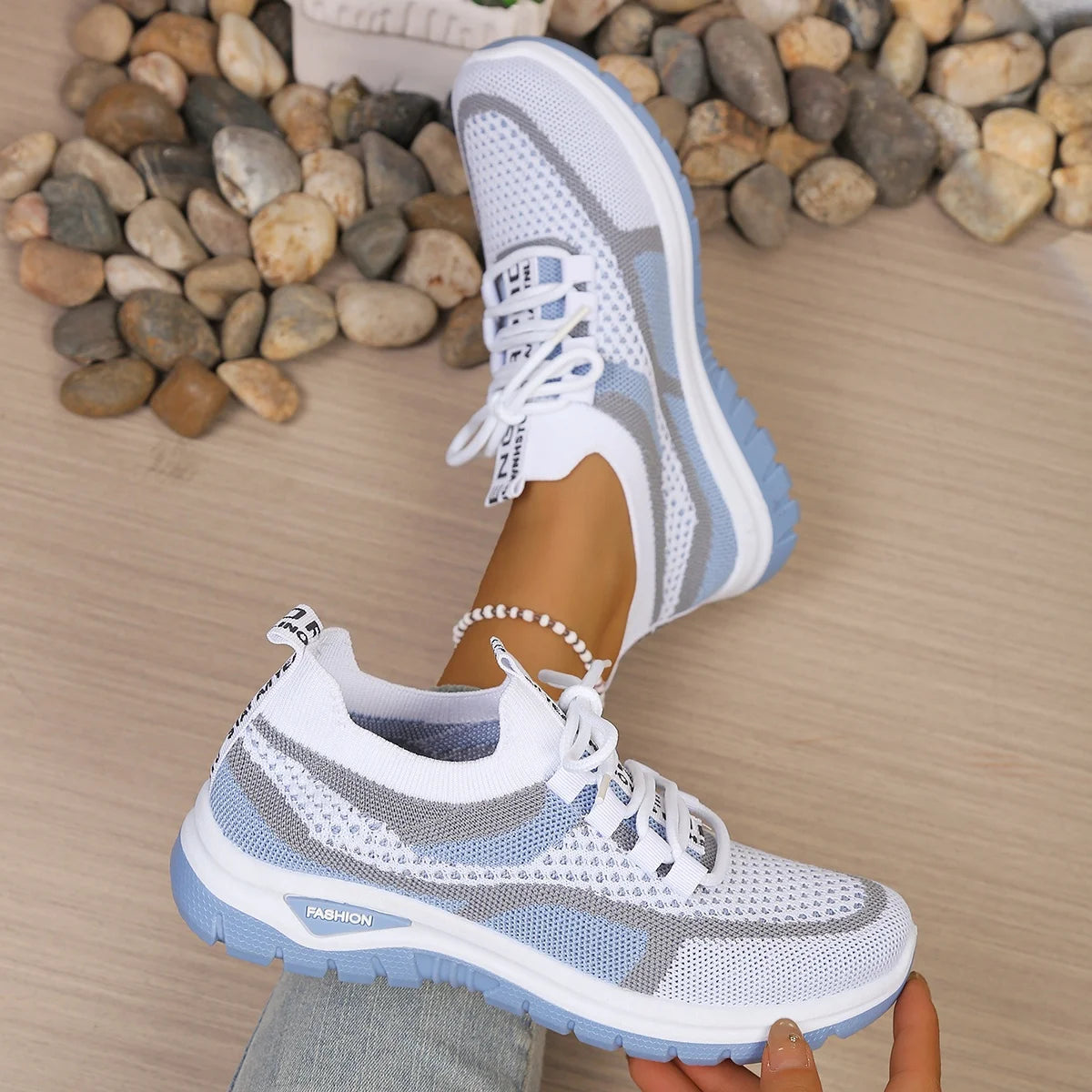Tweekleurige gebreide sneakers - afbeelding 30