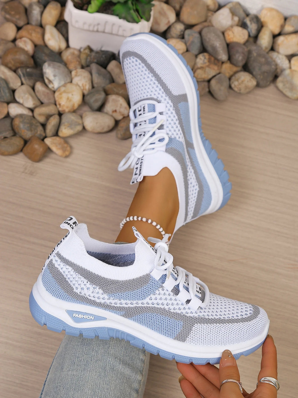 Tweekleurige gebreide sneakers - afbeelding 19