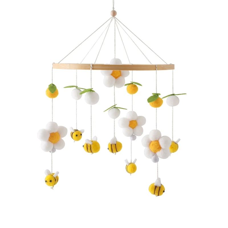 Houten mobile voor boven het bedje
