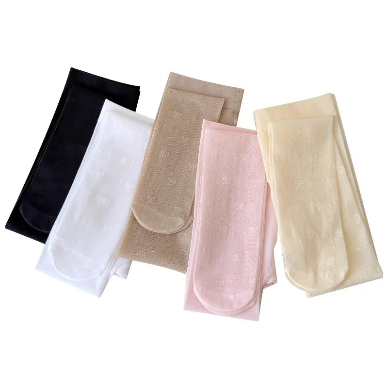 Dunne zijden panty’s voor lente en zomer