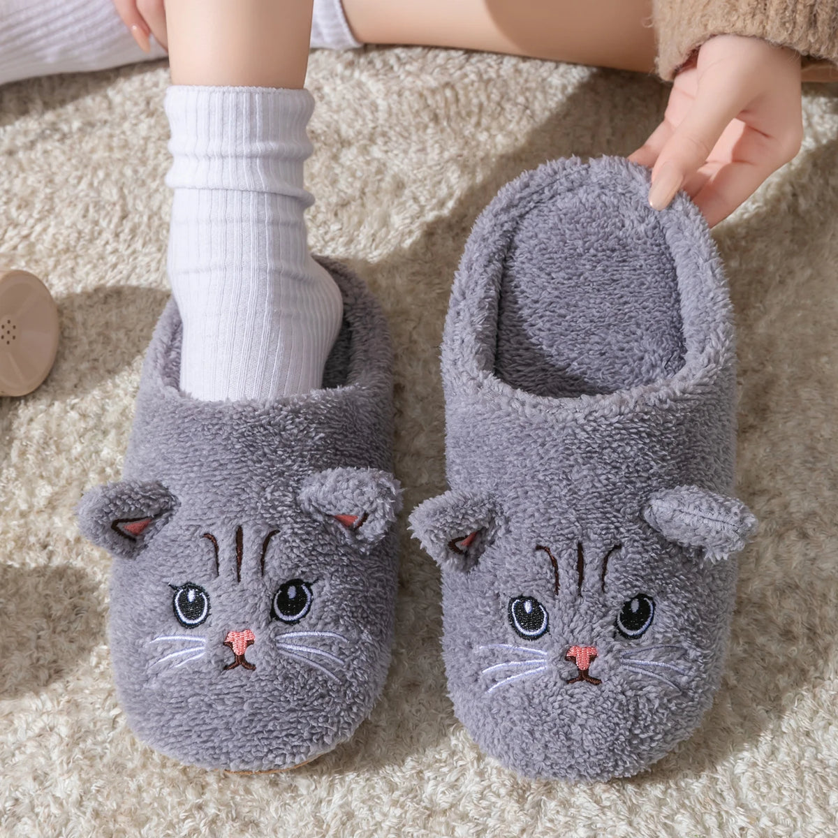 Pluche kattenpantoffels - afbeelding 12
