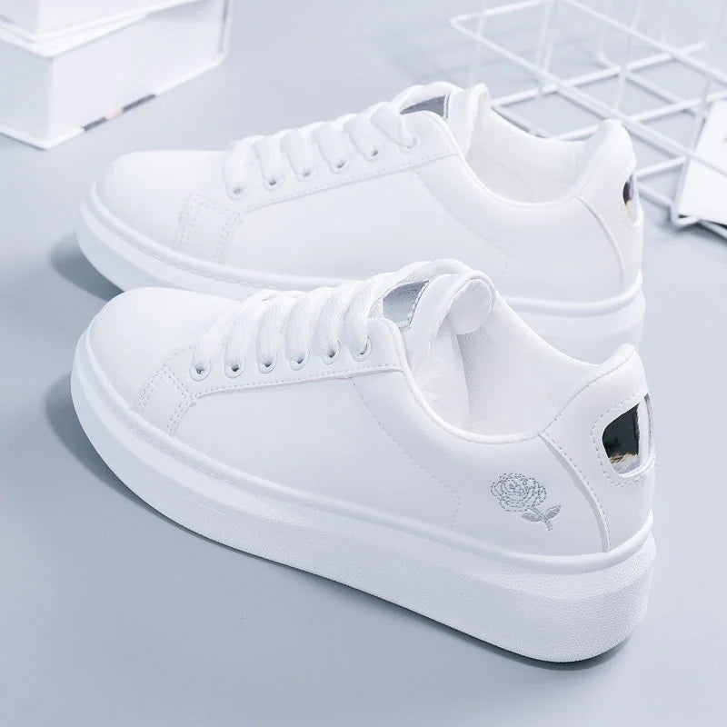 Witte plateausneakers met roosje - afbeelding 13