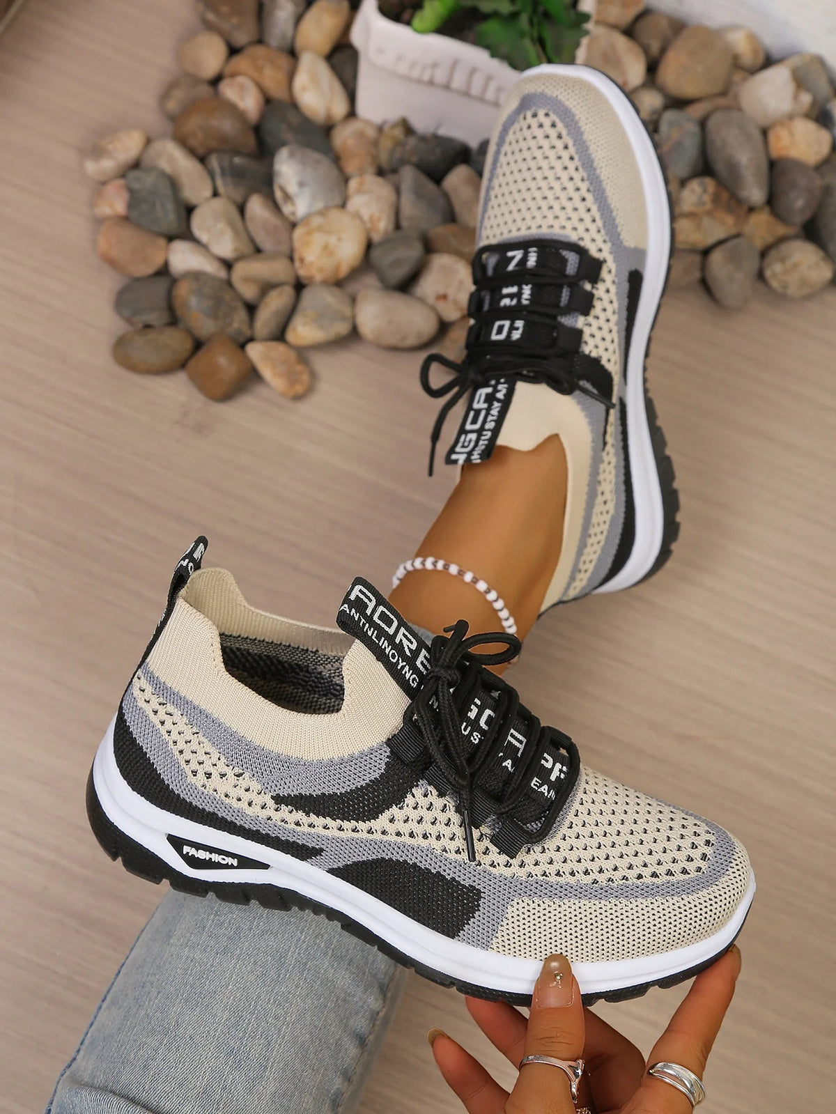 Tweekleurige gebreide sneakers - afbeelding 9