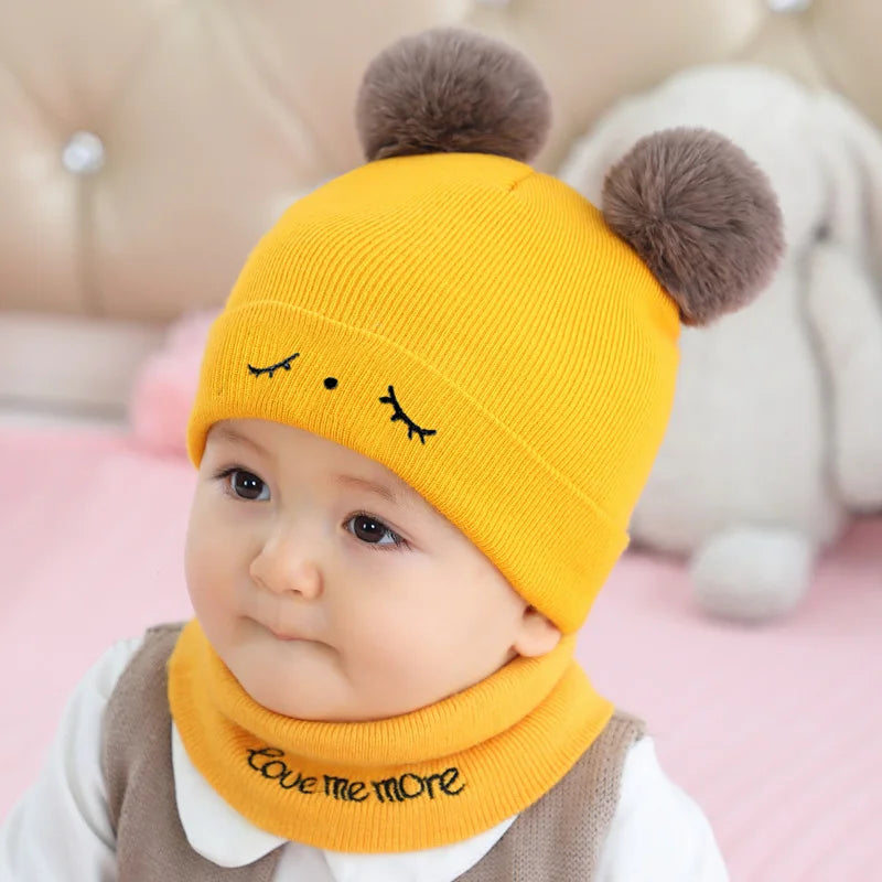 Babymuts en sjaal met pompons - afbeelding 6