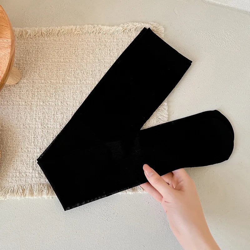 Dunne zijden panty’s voor lente en zomer