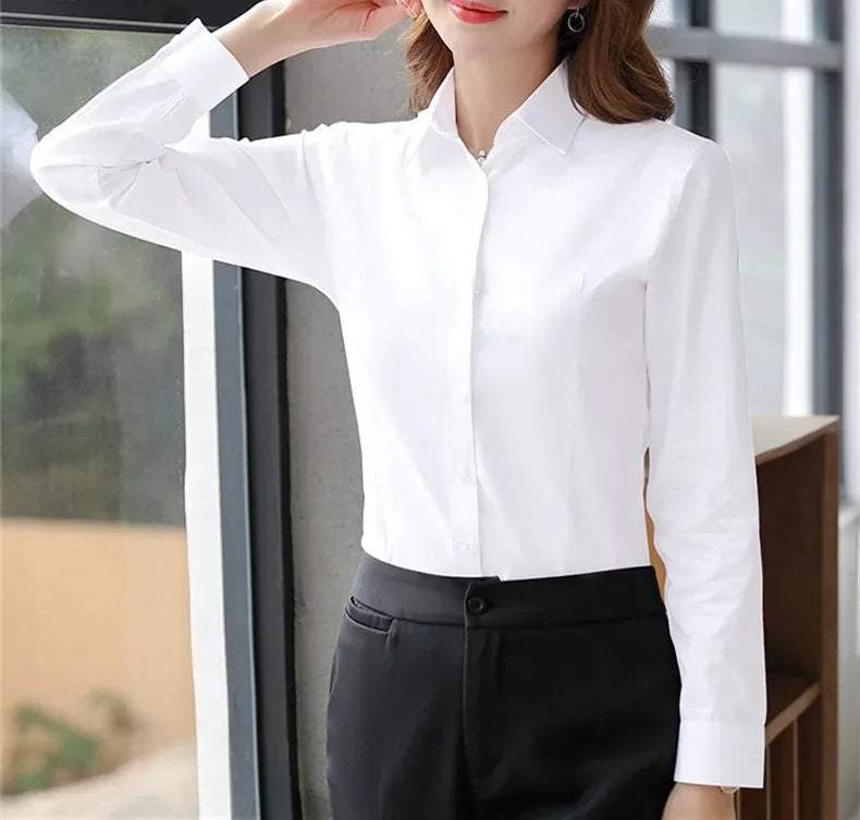 Getailleerde witte blouse - afbeelding 2