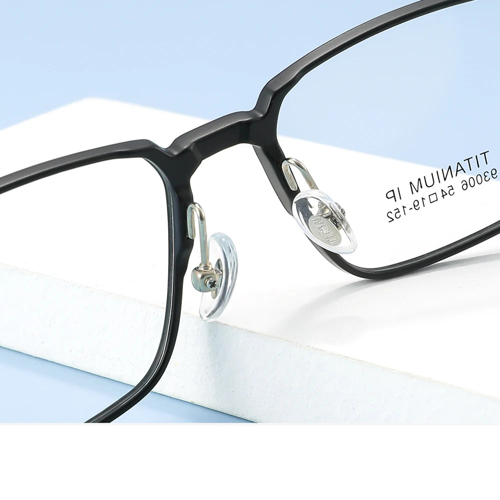 Titanium bril met clip-on zonnebril