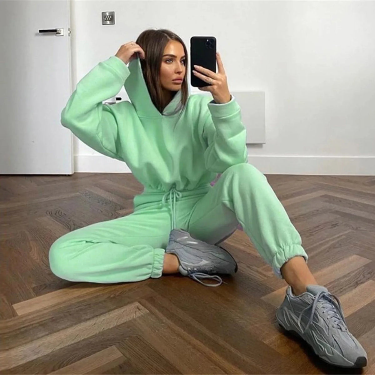 Cropped hoodie en joggingbroek - afbeelding 8