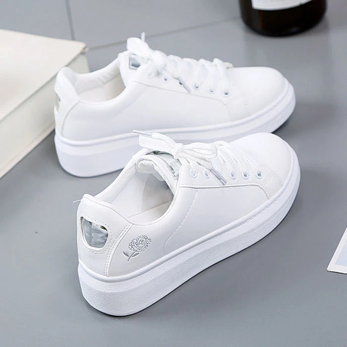 Witte plateausneakers met roosje - afbeelding 2