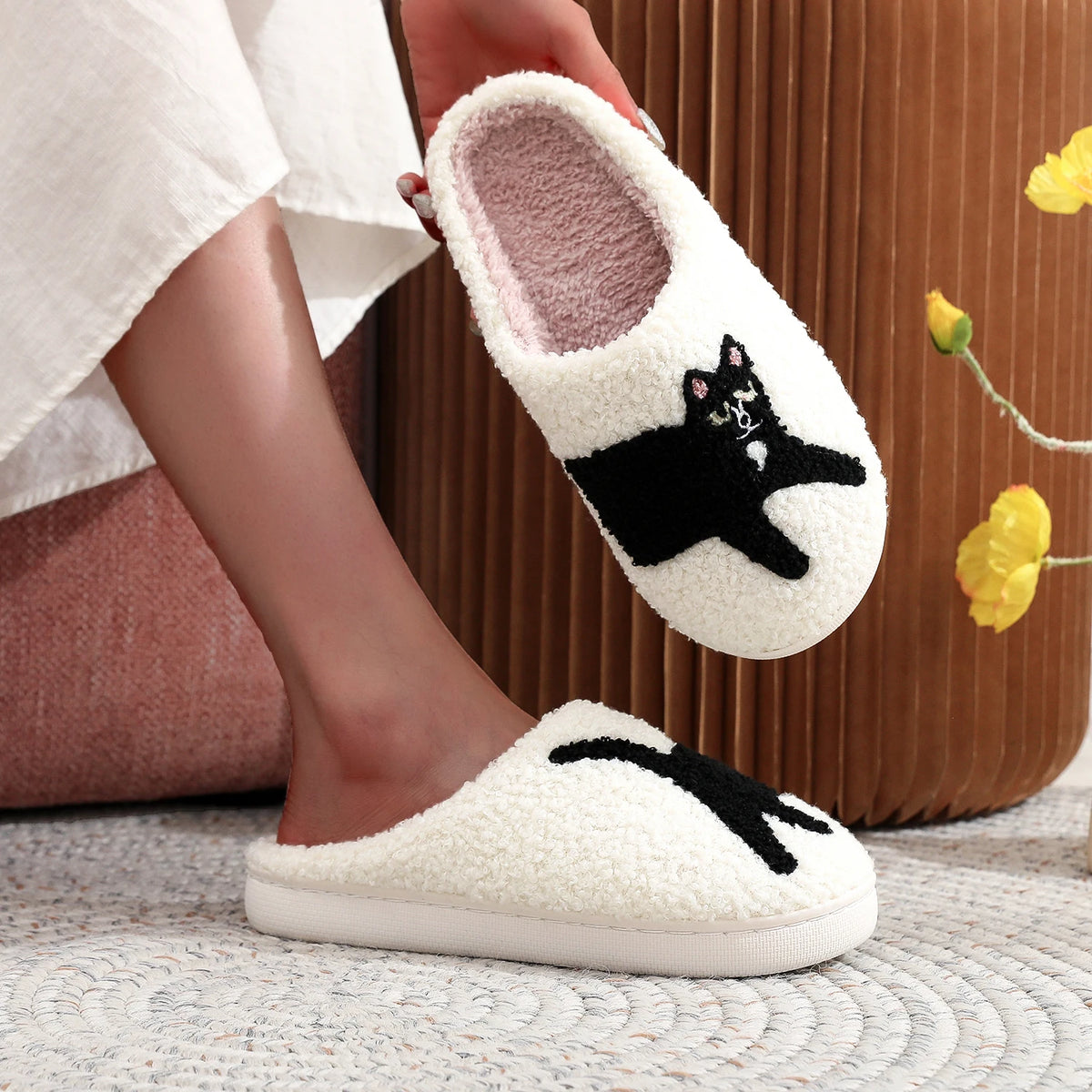 Pluche kattenprint pantoffels - afbeelding 6