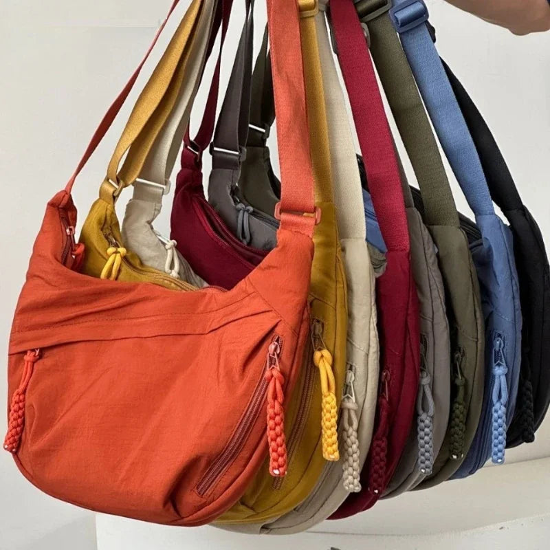 Nylon hobo crossbody tas - afbeelding 2