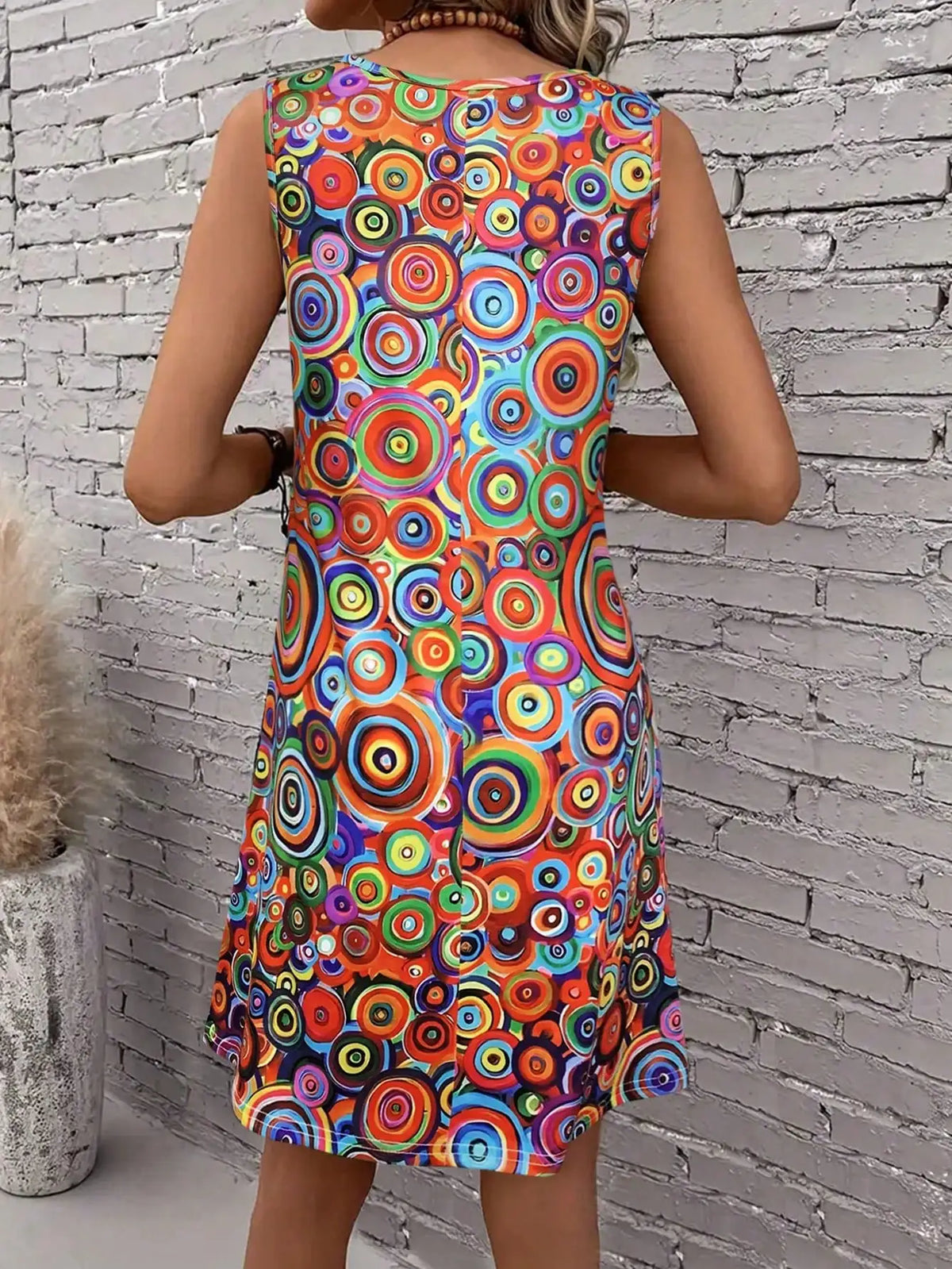 Mouwloze jurk met cirkelprint - afbeelding 3