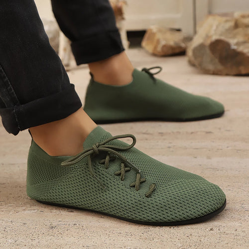 Ademende gebreide herenschoenen