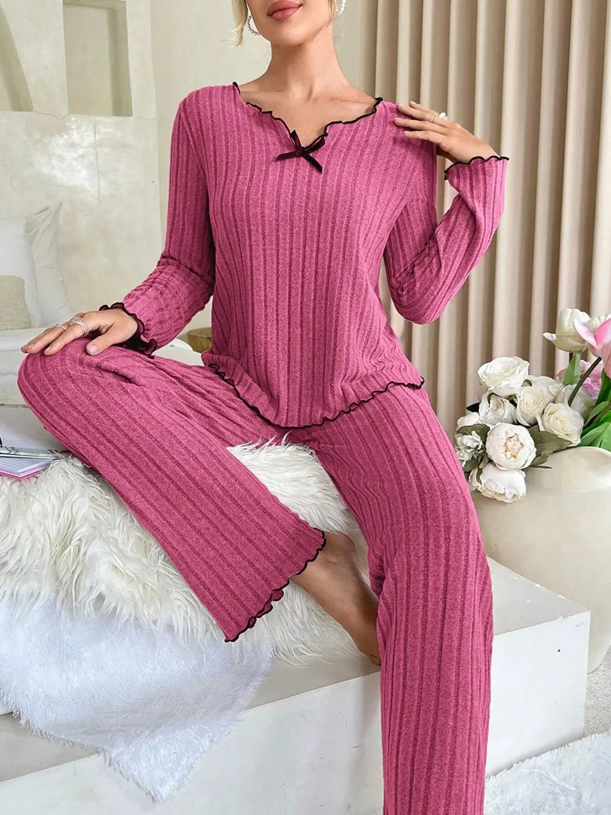 Geribde pyjama met V-hals - afbeelding 12