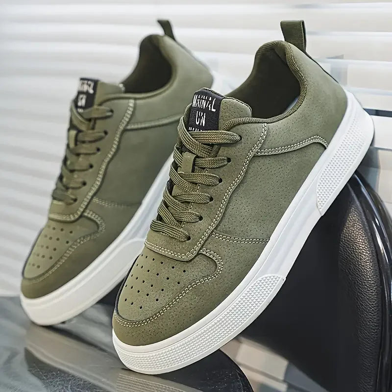 Casual sneakers
