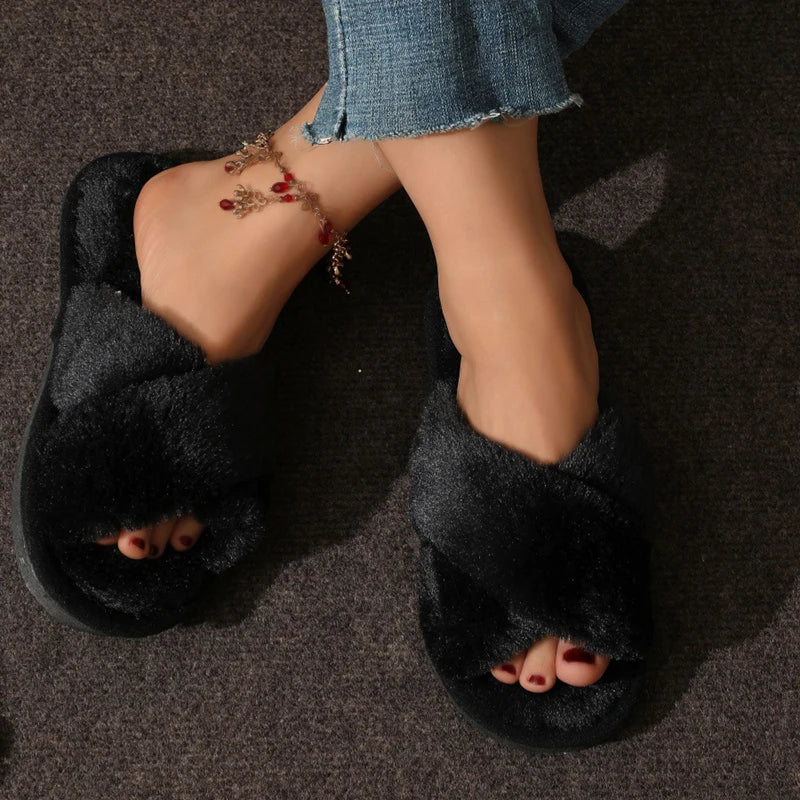 Pluizige slippers met kruisband - afbeelding 6
