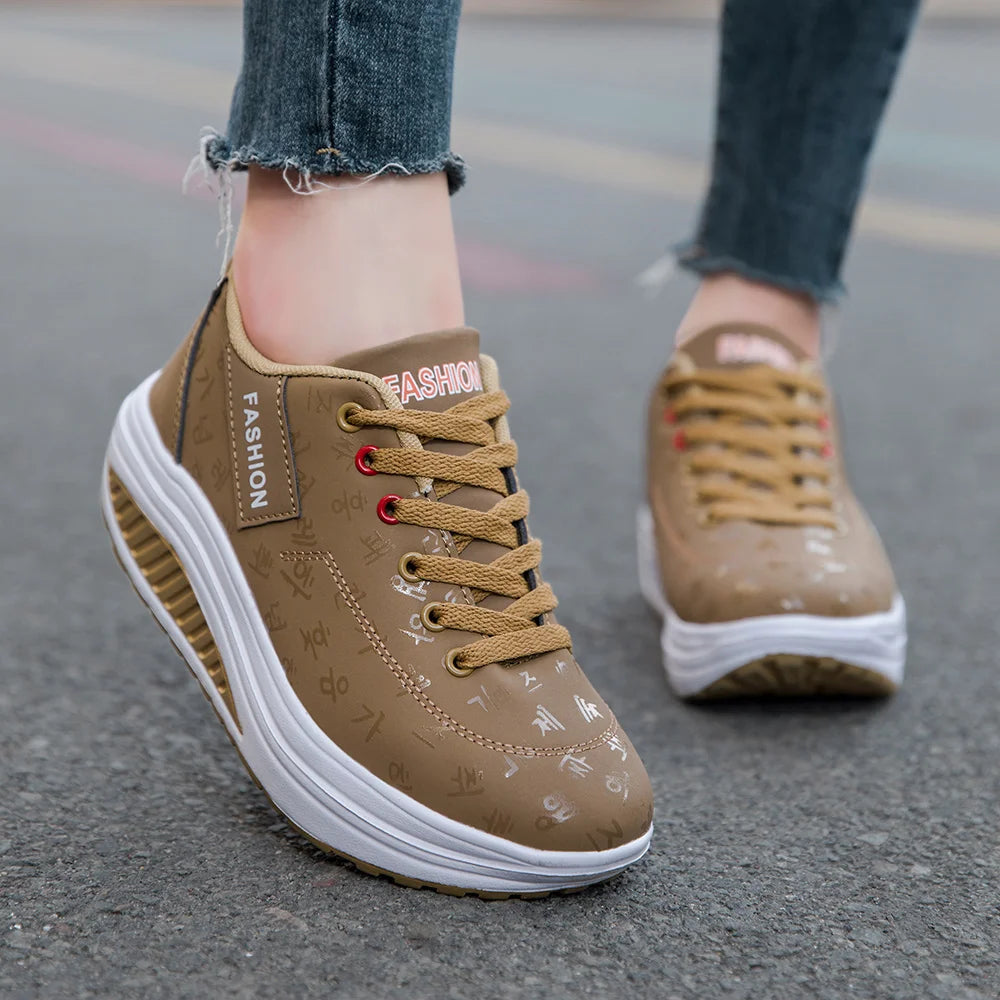 Damessneakers met sleehak - afbeelding 2