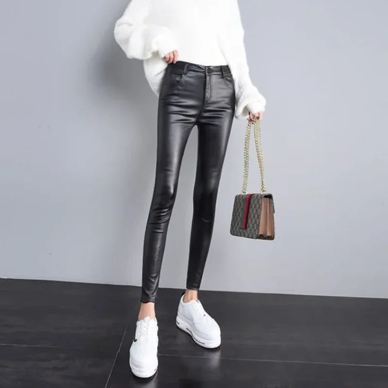 Slanke Broek in Leerlook - afbeelding 2