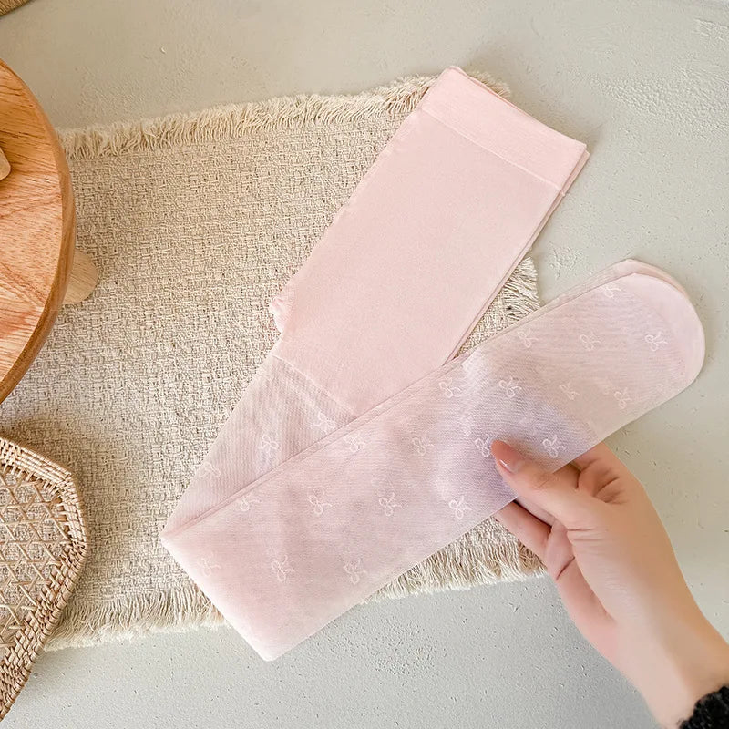 Dunne zijden panty’s voor lente en zomer