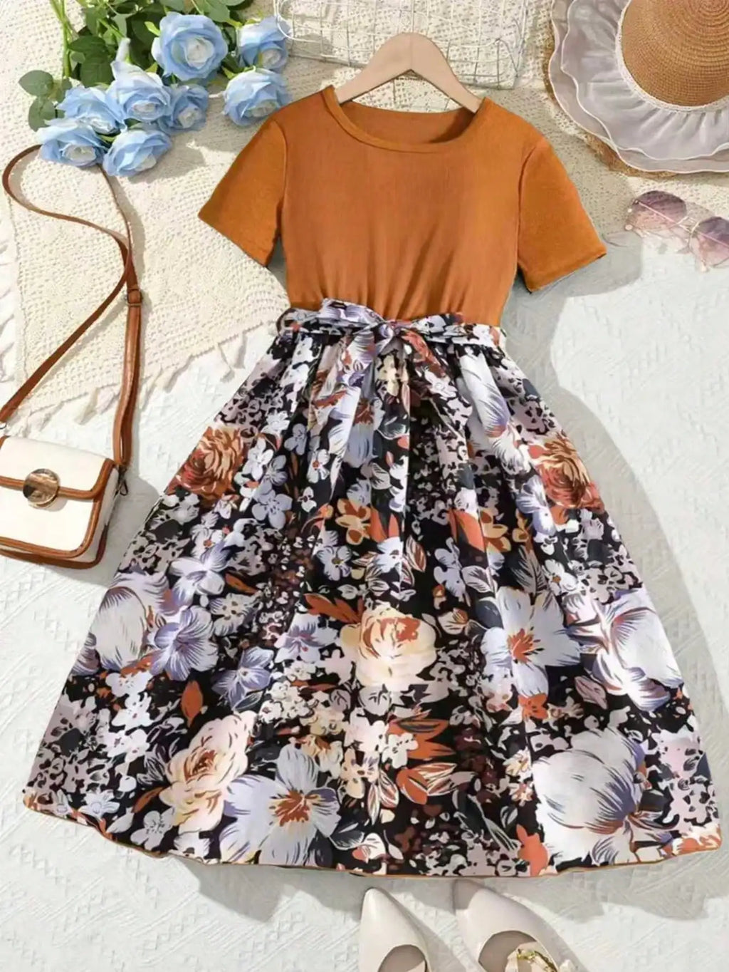 Zomerjurk met print en speelse vlindermouwen