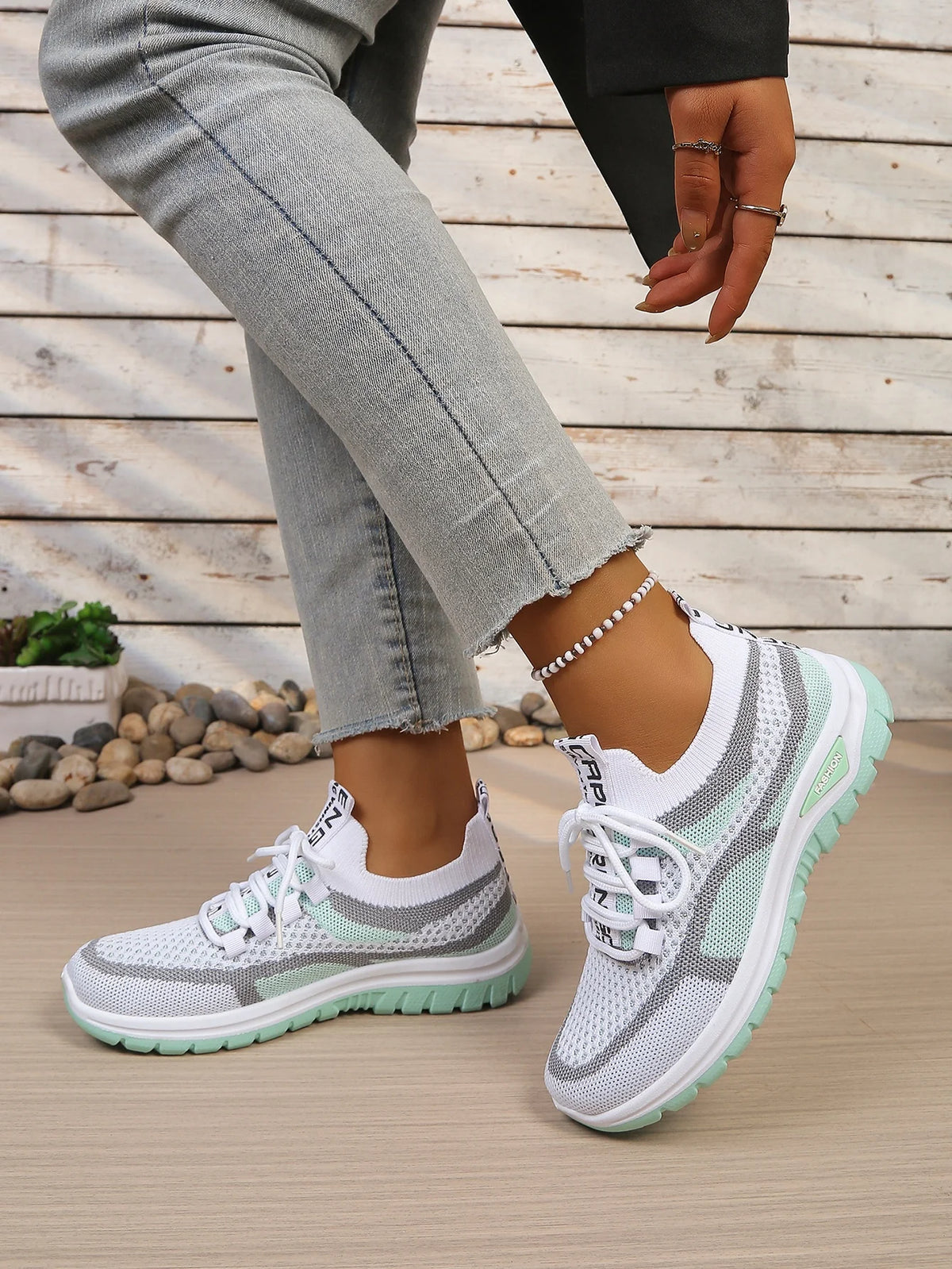 Tweekleurige gebreide sneakers - afbeelding 17