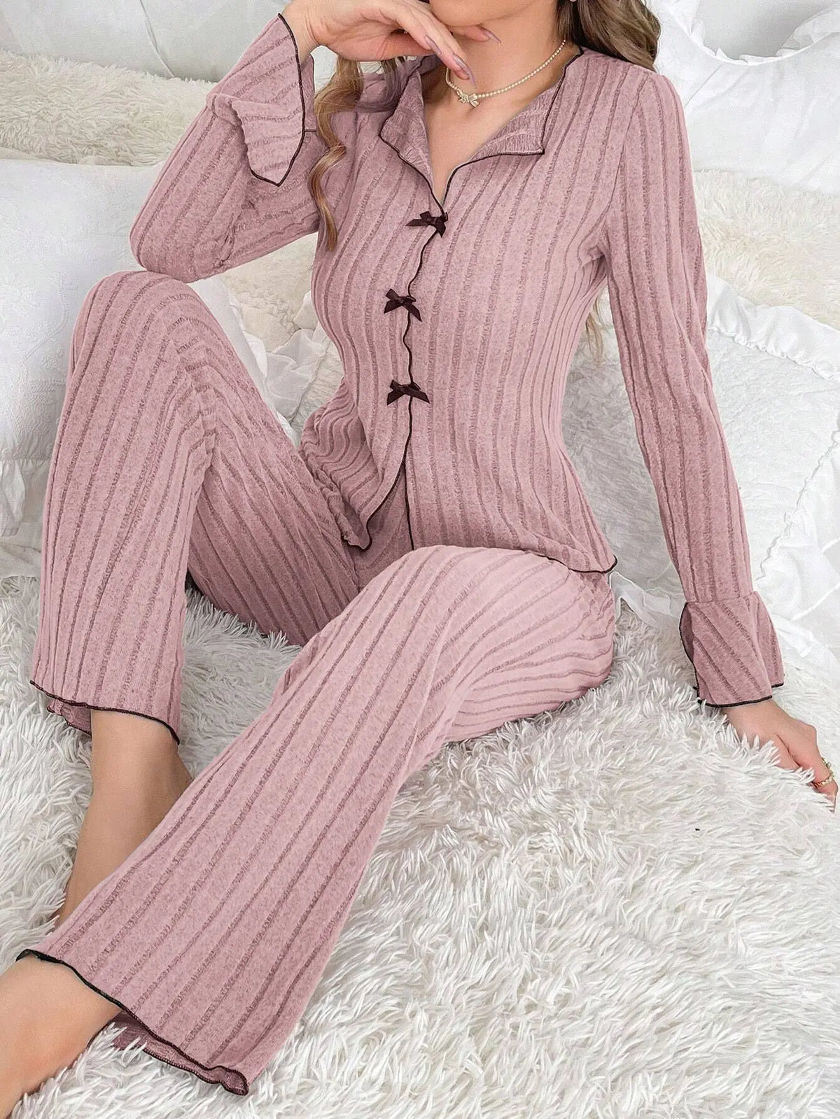 Geribde pyjama met strikjes - afbeelding 2