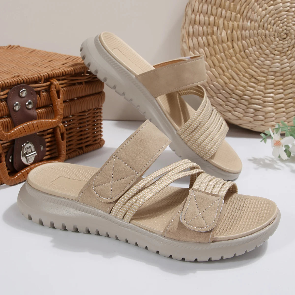 Dames slippers met dikke zool