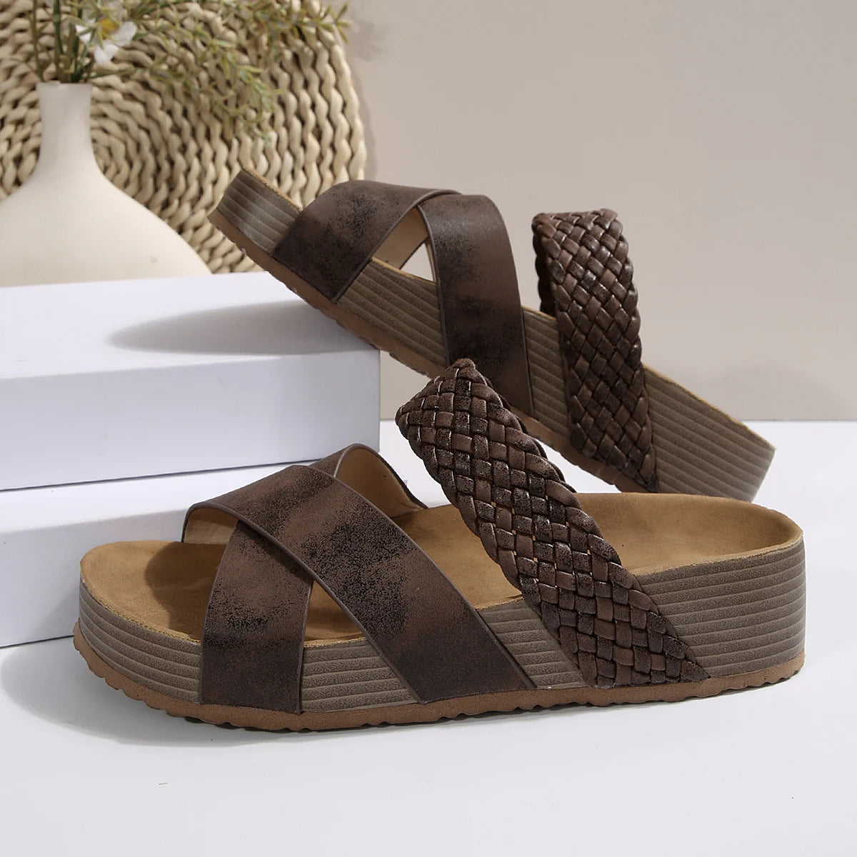 Dames gevlochten wedge sandalen