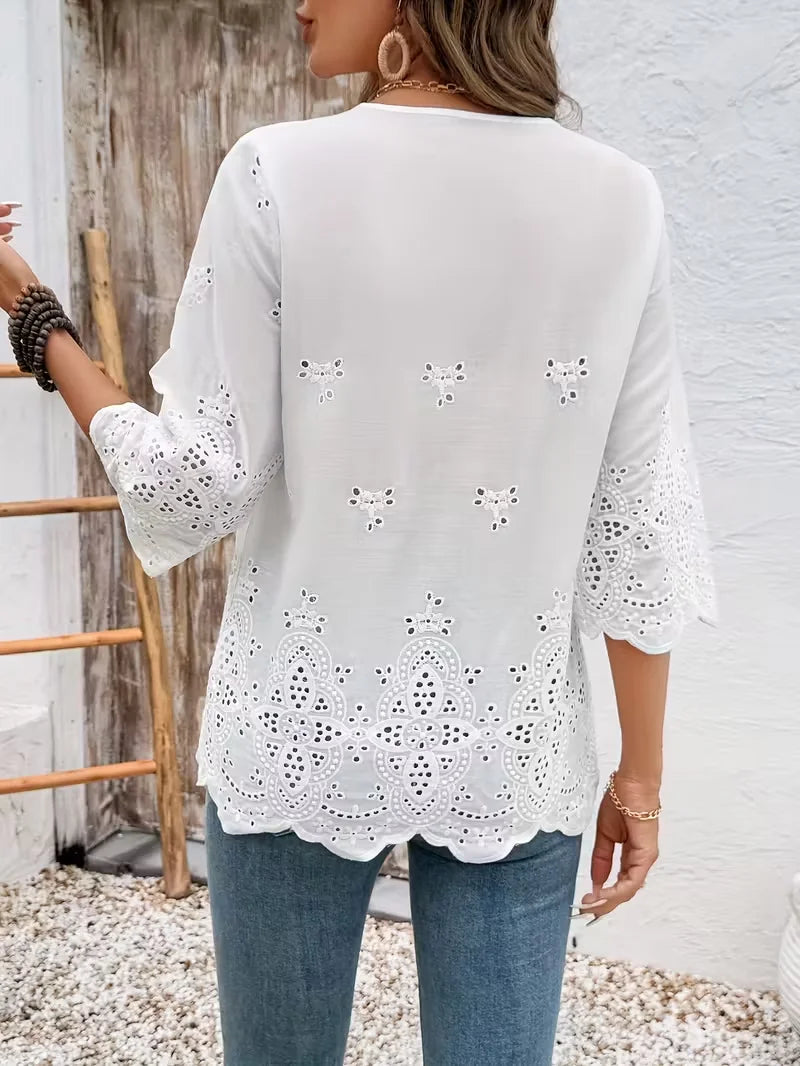 Witte blouse met kantdetails - afbeelding 3