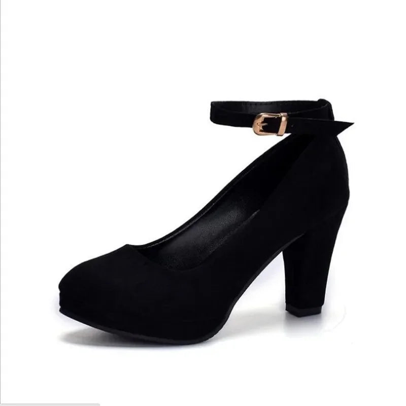 Suède pumps met enkelbandje - afbeelding 5