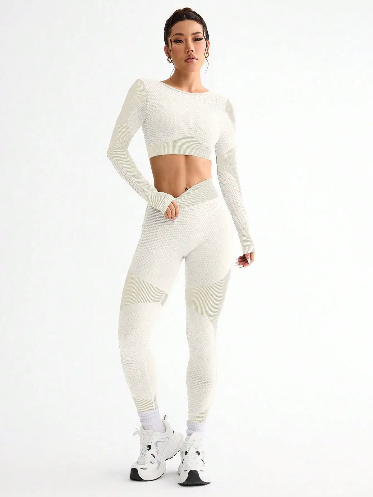Naadloze sportset met crop top - afbeelding 2